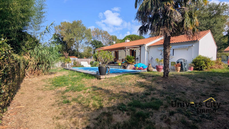 Maison - 100 m² - 4 pièces