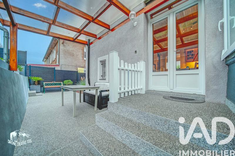 Maison - 84 m² - 4 pièces