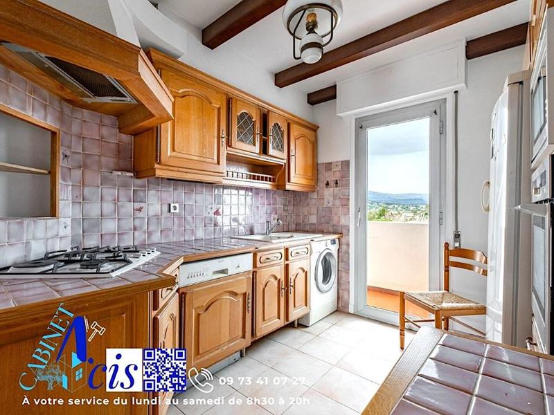 Appartement - 92 m² - 4 pièces