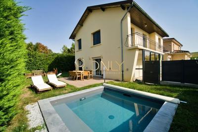 Maison - 106 m² - 5 pièces