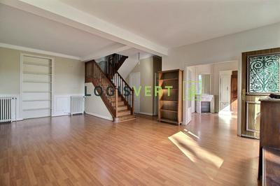 Maison - 130 m² - 8 pièces