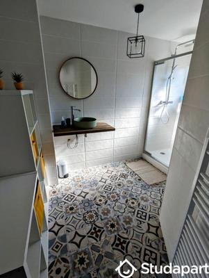 Chambre - 12 m² - 1 pièce