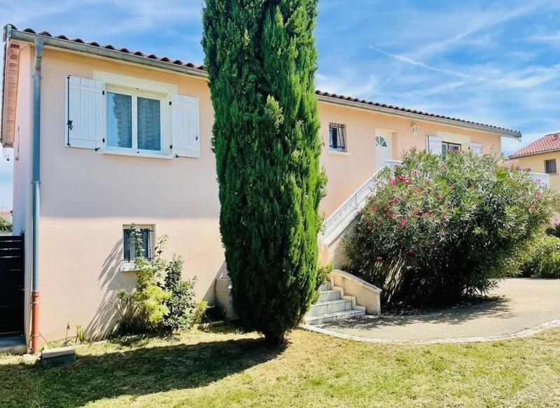 Maison - 236 m² - 6 pièces