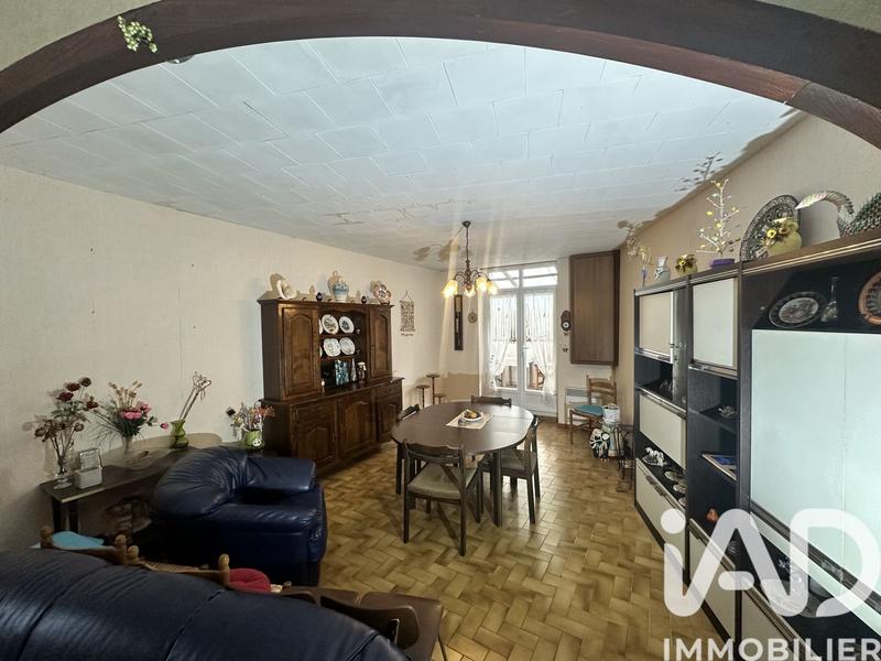 Maison - 200 m² - 8 pièces