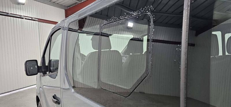 Nissan Primastar Combi L2h1 3.0t 2.0 dCi 170 s/S Bva9 n-Connecta 9 Places