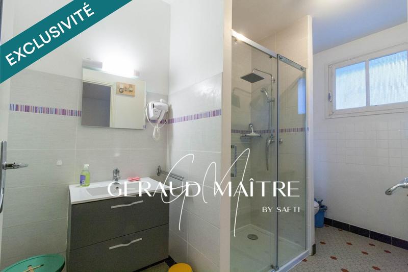 Maison - 196 m² - 10 pièces