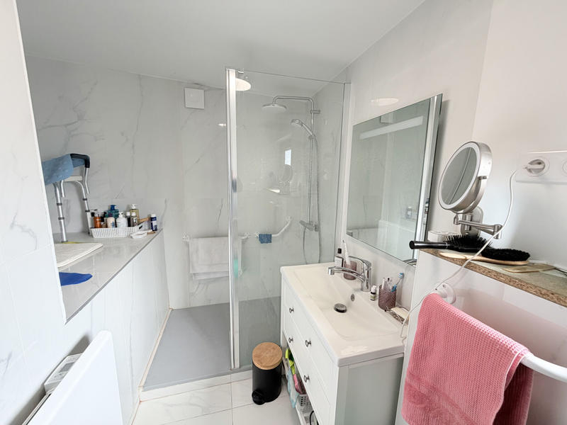 Maison - 324 m² - 5 pièces