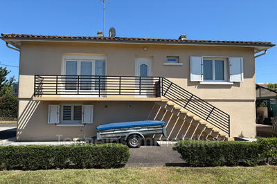 Maison - 90 m² - 5 pièces