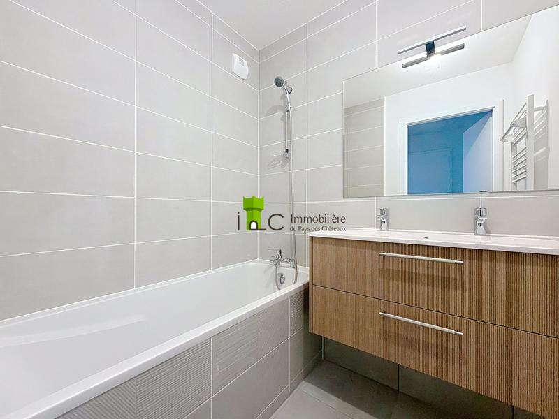 Appartement - 85 m² - 4 pièces