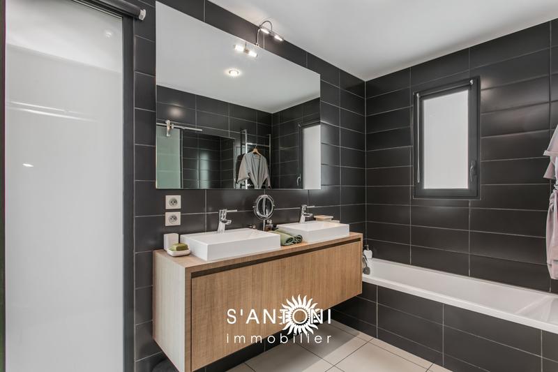 Maison d'architecte - 181 m² - 6 pièces