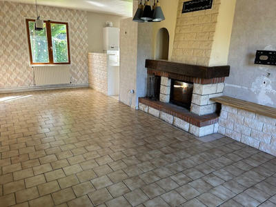 Maison - 212 m² - 12 pièces