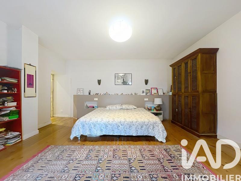 Maison - 190 m² - 7 pièces