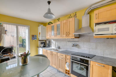 Maison - 93 m² - 4 pièces