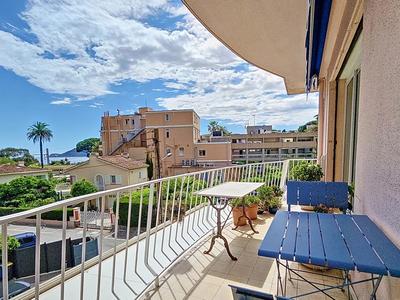 Appartement - 81 m² - 3 pièces