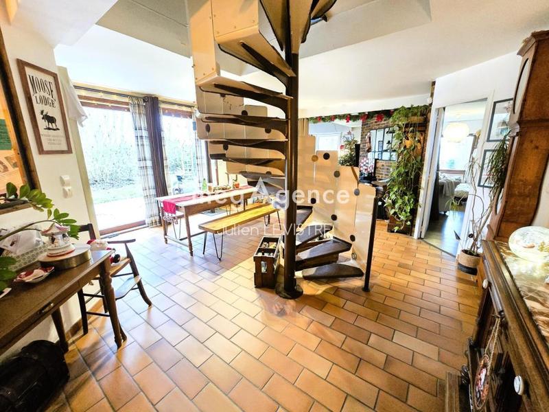 Maison - 165 m² - 7 pièces