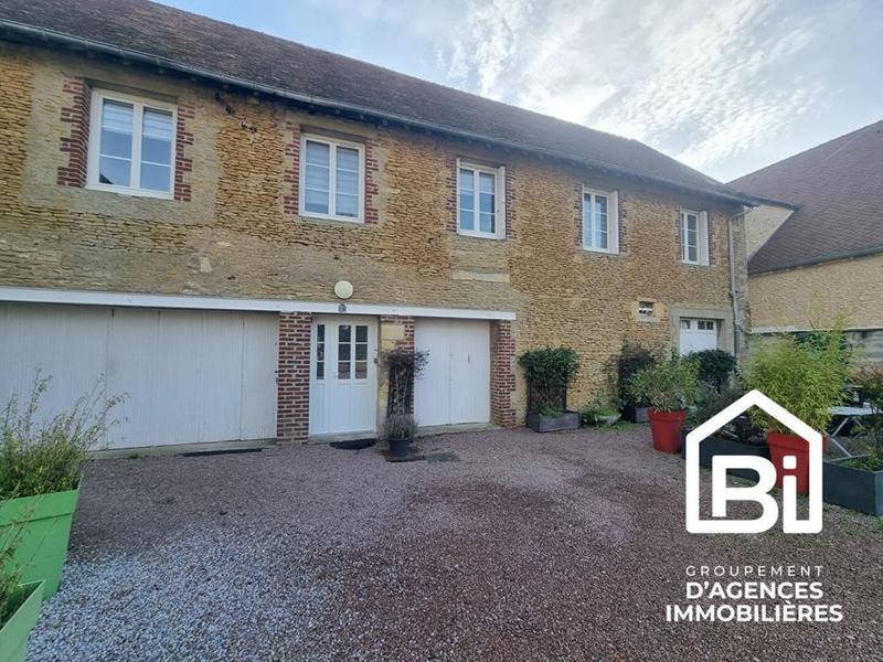 Maison - 272 m² - 11 pièces