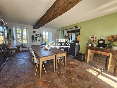 Maison ancienne - 250 m² - 8 pièces