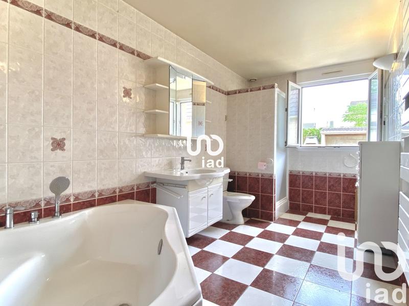 Maison - 157 m² - 6 pièces