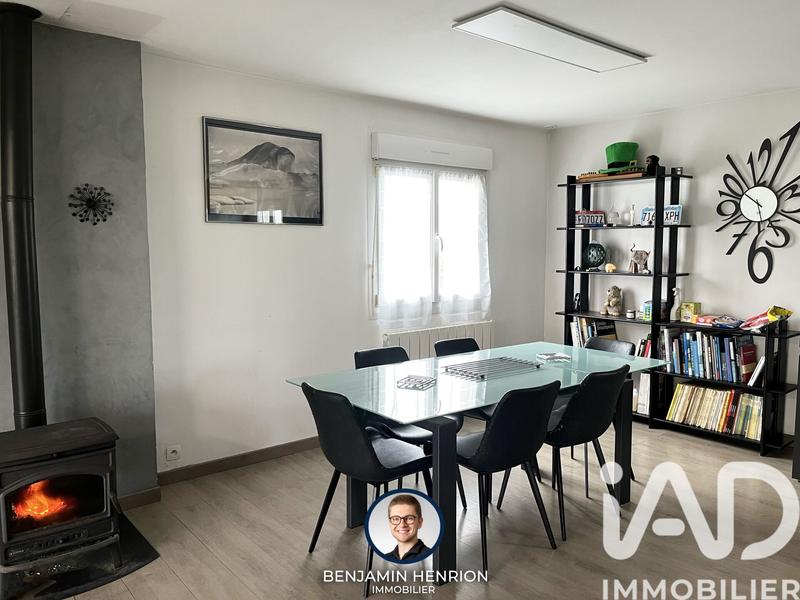 Maison - 104 m² - 4 pièces