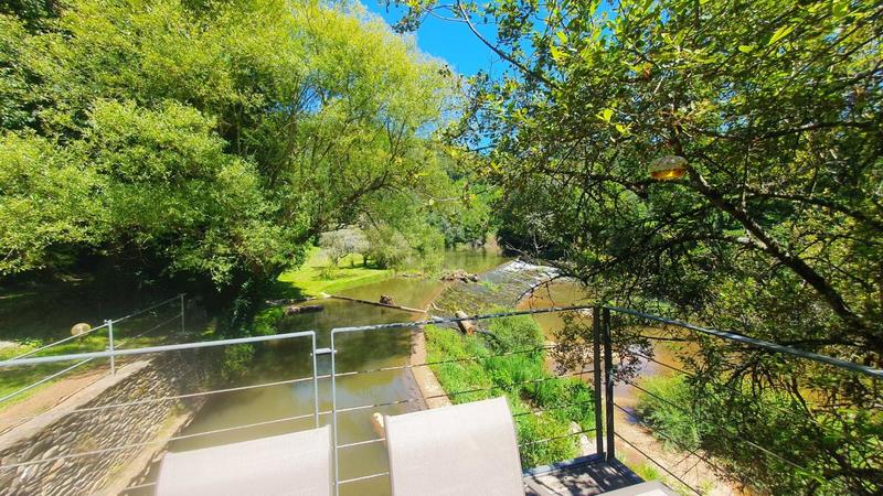 Moulin - 218 m² - 8 pièces