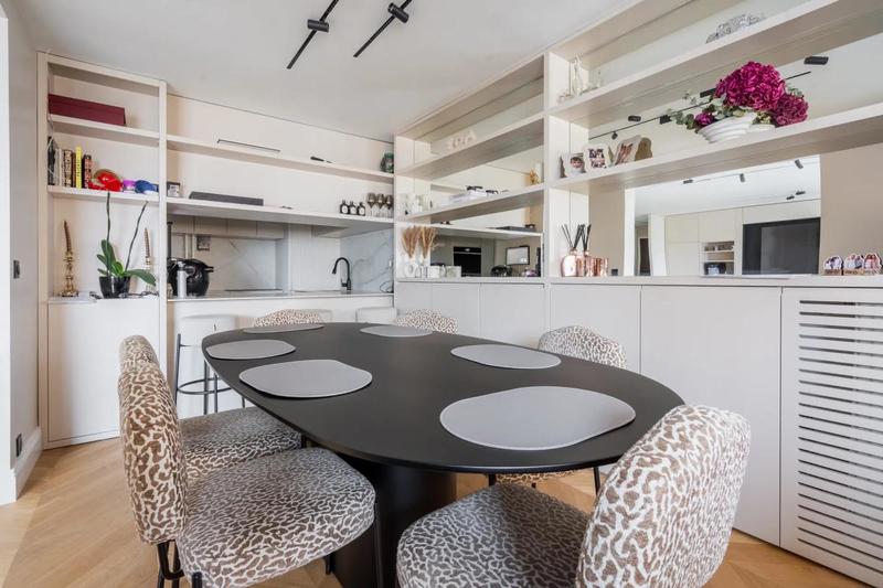 Appartement - 98 m² - 5 pièces