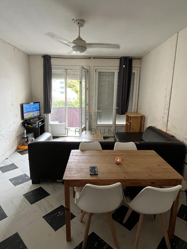 Appartement - 83 m² - 5 pièces