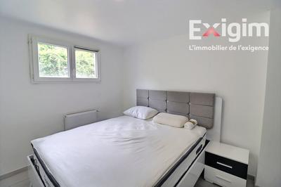 Appartement - 82 m² - 4 pièces