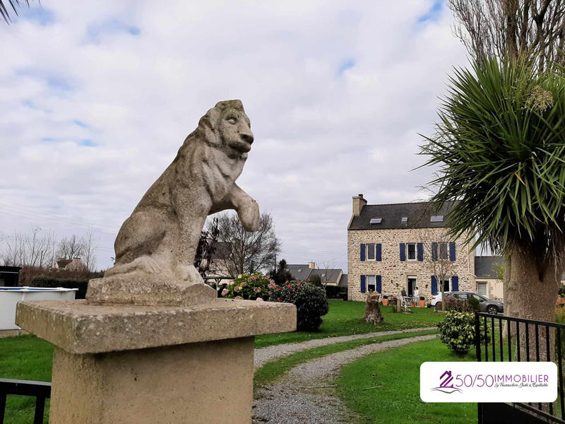 Maison traditionnelle - 144 m² - 6 pièces
