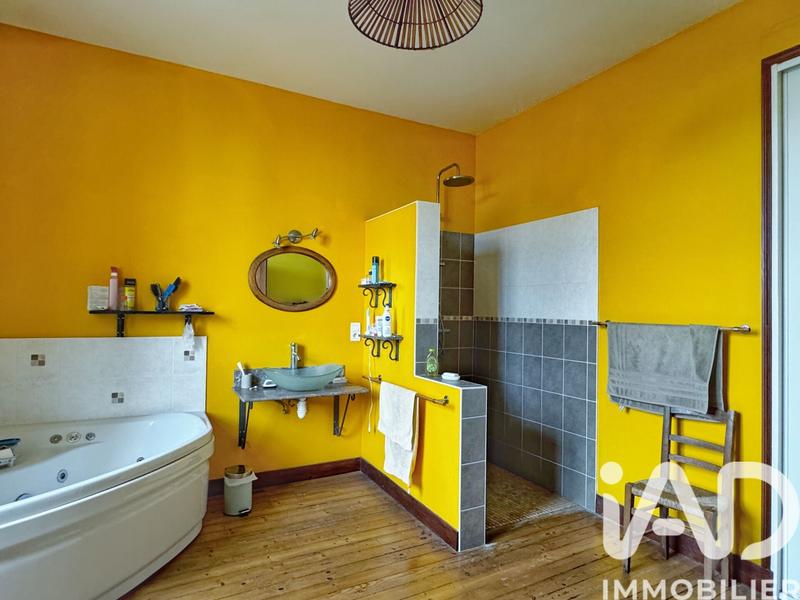 Maison - 356 m² - 11 pièces