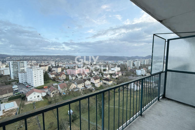 Appartement - 81 m² - 4 pièces