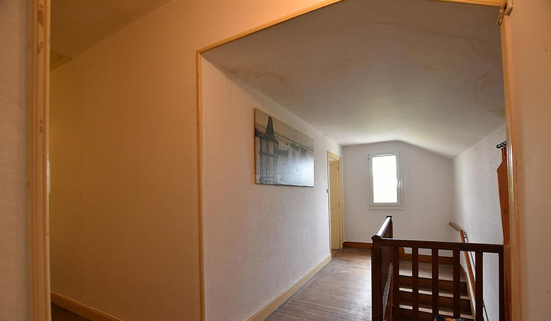 Maison - 168 m² - 8 pièces