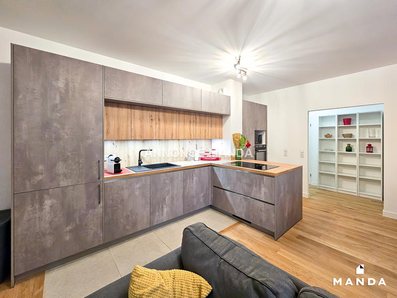 Chambre - 10 m² - 4 pièces