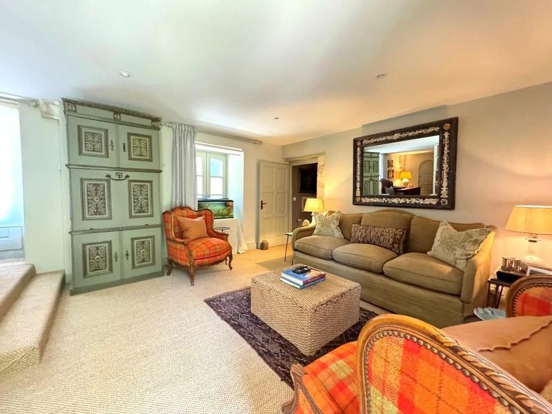 Demeure - 164 m² - 5 pièces