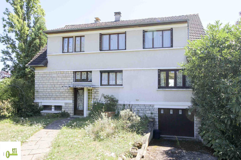 Maison - 192 m² - 10 pièces