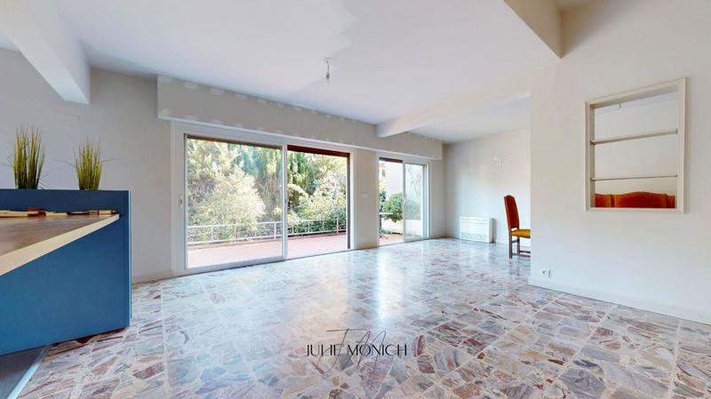 Maison - 99 m² - 5 pièces