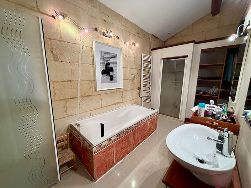 Maison - 145 m² - 4 pièces