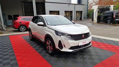 Peugeot 3008 Hybrid 225 E-Eat8 Allure
