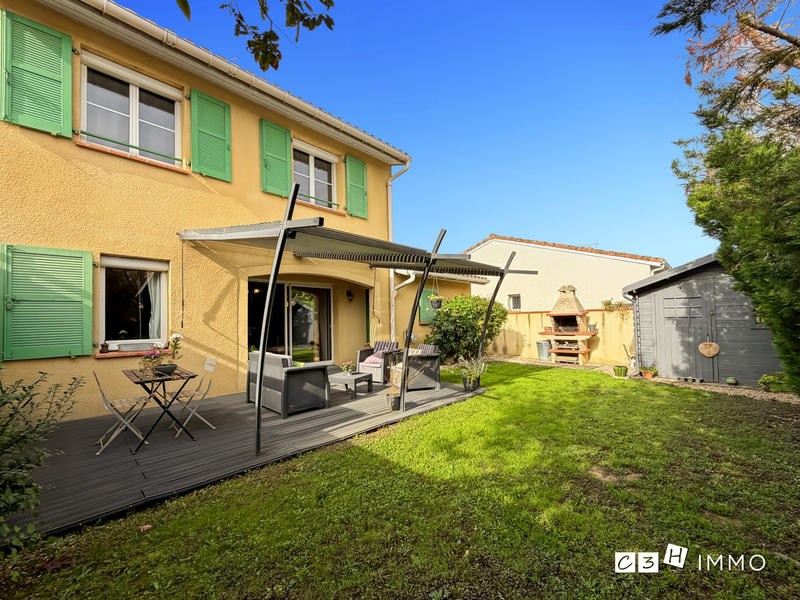 Maison - 101 m² - 5 pièces