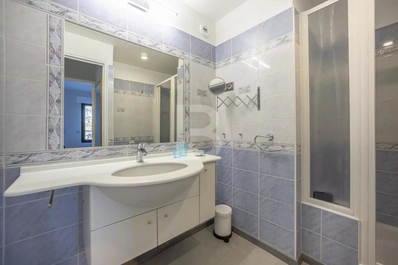 Appartement - 102 m² - 4 pièces