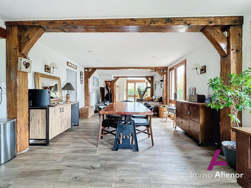 Maison - 155 m² - 6 pièces