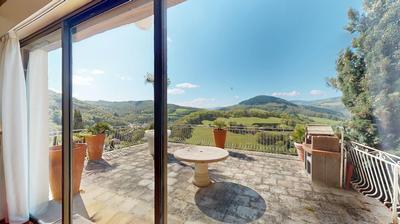 Maison - 600 m² - 12 pièces