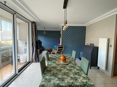 Appartement - 97 m² - 4 pièces