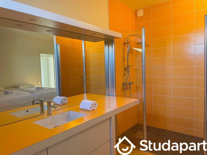 Chambre - 16 m² - 1 pièce