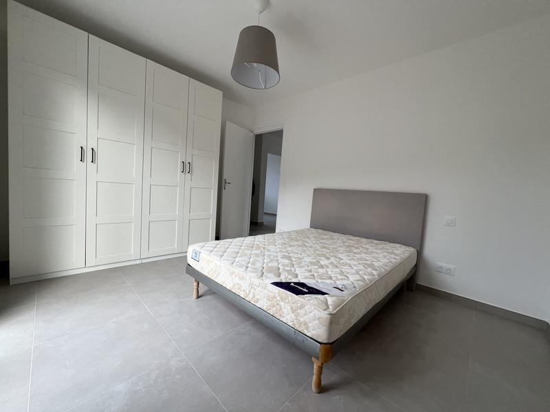 Appartement - 79 m² - 4 pièces