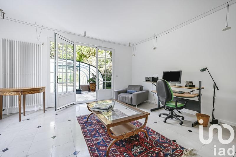 Maison - 250 m² - 10 pièces