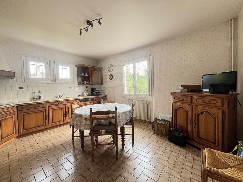 Maison - 166 m² - 7 pièces