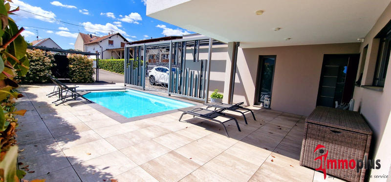 Maison - 192 m² - 6 pièces