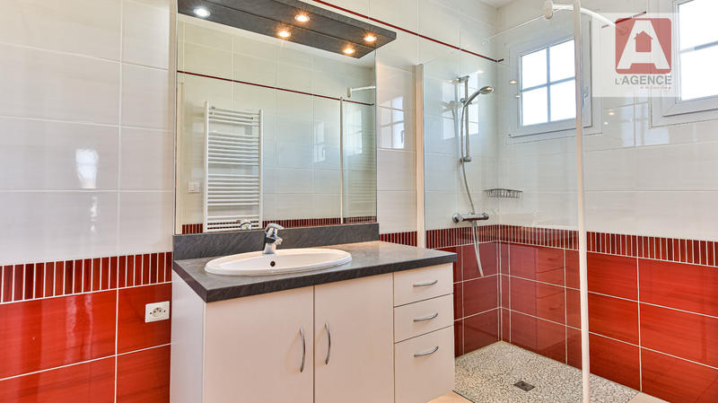 Maison - 117 m² - 4 pièces