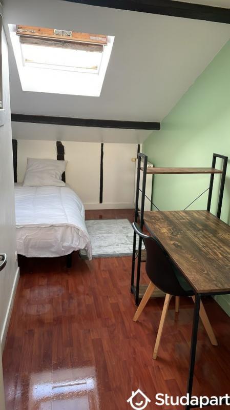 Chambre - 10 m² - 1 pièce