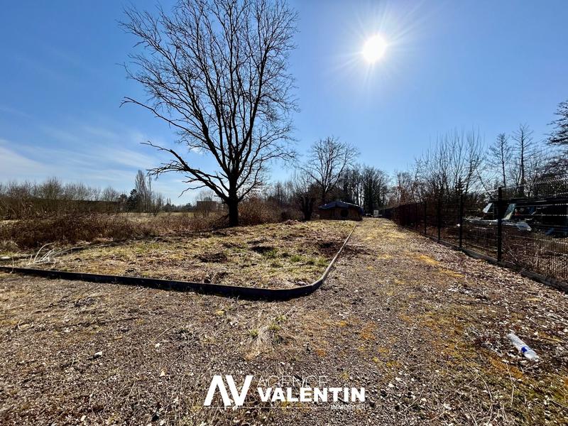 Terrain de loisirs - 1 821 m²